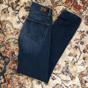 Paige Verdugo Ankle Skinny 24